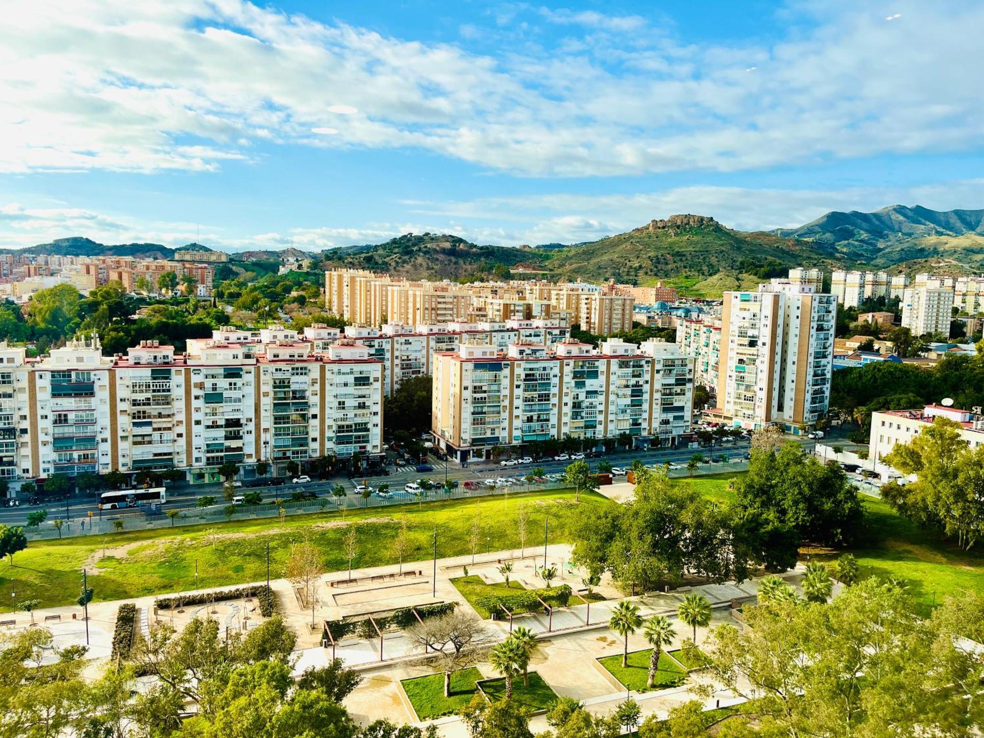 Apartamento De Lujo Con Vistas Impresionantes Apartment Malaga Exterior photo